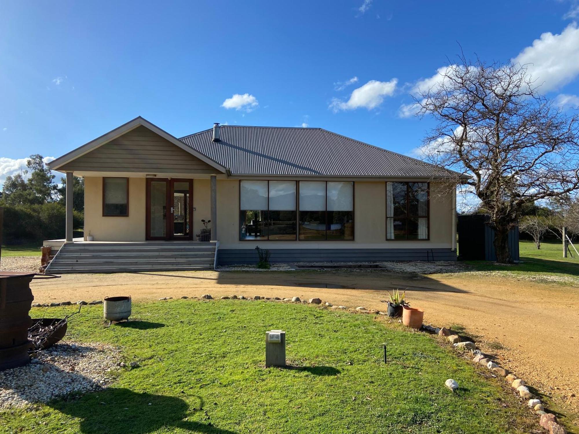 Aurora Cottages Bush Retreat Pomonal Exterior photo